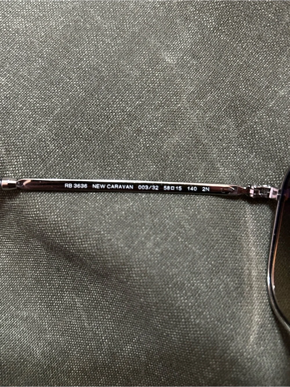 Like Brand-New Ray-Ban New Caravan sunglasses